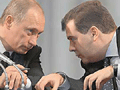 Медведев так и остался в тени Путина
