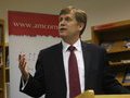 Экс-посол Макфол: Россия испытала на мне методы вмешательства в американские выборы