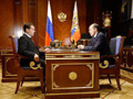 Медведев попросил премьера и СК не пиариться на теракте в  Домодедово 
