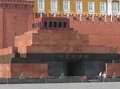 Попытка создать новую религию в СССР: почему мавзолей Ленина имеет форму пирамиды